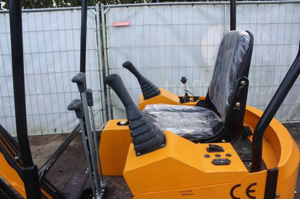 Mini excavator Captok 15 Petrol 2025