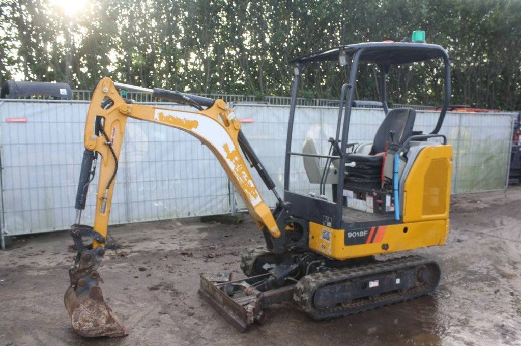 Mini excavator LiuGong 9018F Diesel 2021