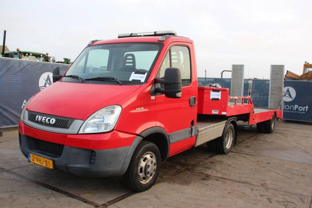 BB Trekker Iveco Daily 40C18/T Diesel 177pk 2010 met Semi-Dieplader Veldhuizen