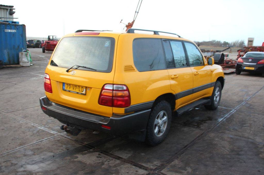 Toyota LANDCR. 100 4.2TD AUT+SRW Diesel 204hp 2000