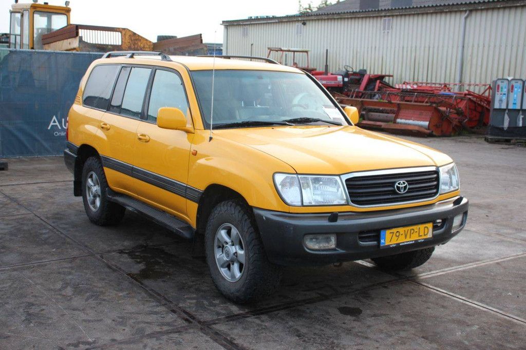 Toyota LANDCR. 100 4.2TD AUT+SRW Diesel 204hp 2000