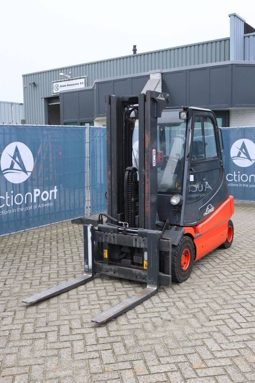 Forklift Linde E30-03 Electric 3000kg 2008