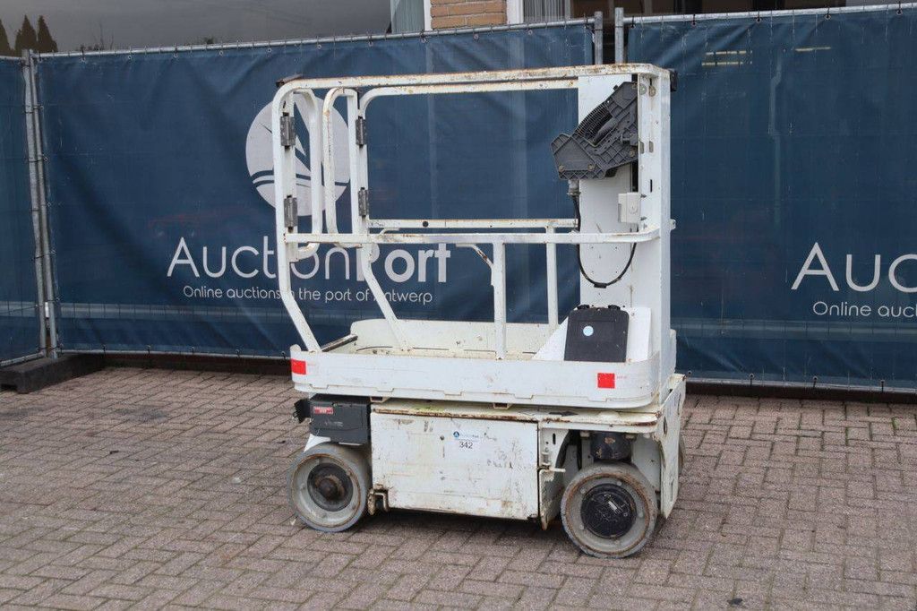 JLG 1230ES Elektrischer Mastlift 5,66 m 2014