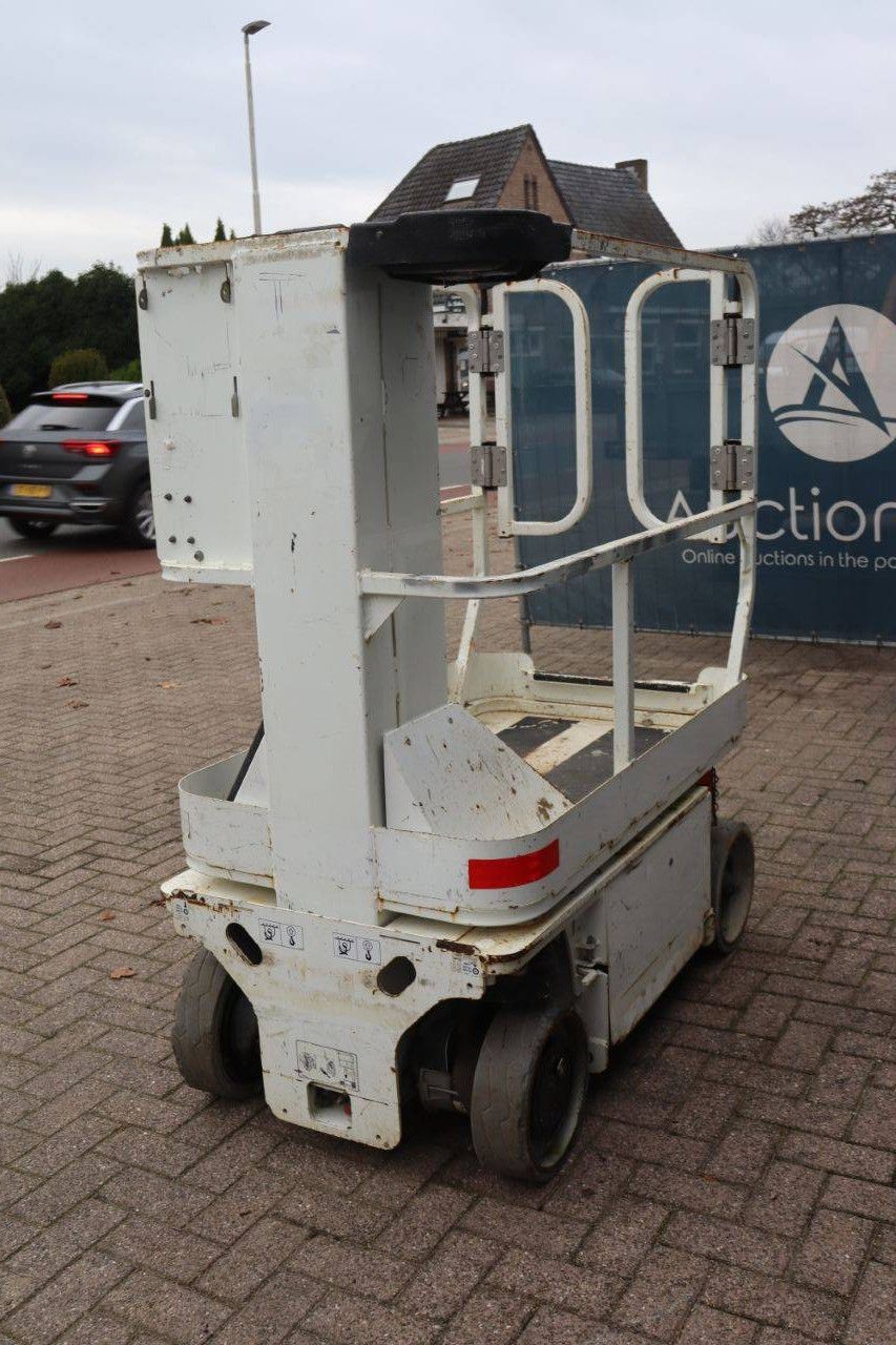 JLG 1230ES Elektrischer Mastlift 5,66 m 2014