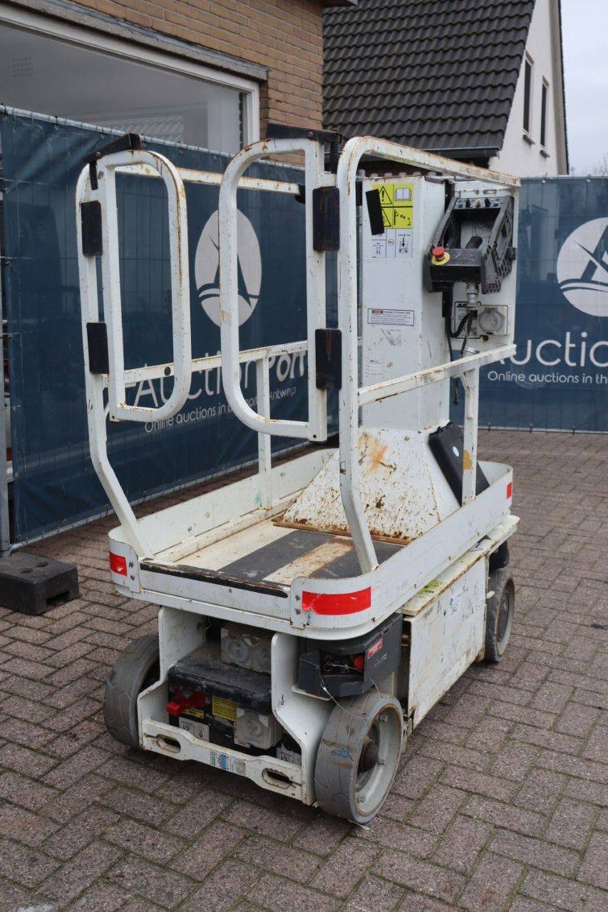 JLG 1230ES Elektrischer Mastlift 5,66 m 2014