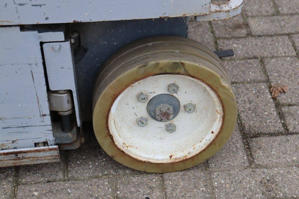 Scissor Lift Skyjack SJIII-3219 Electric 7.8m 2016