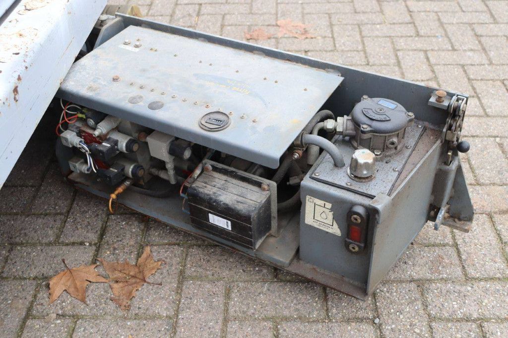 Scissor Lift Skyjack SJIII-3219 Electric 7.8m 2016