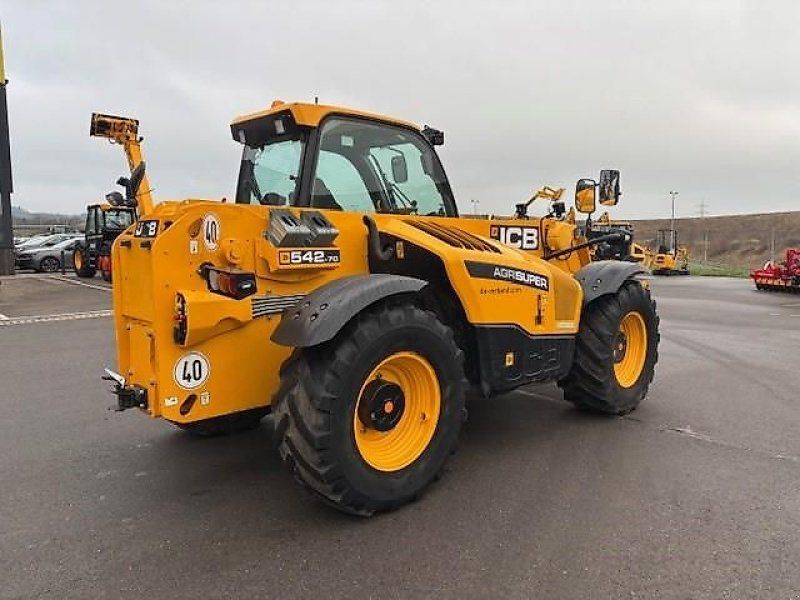 JCB 542-70