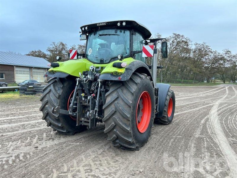 Claas Axion 810