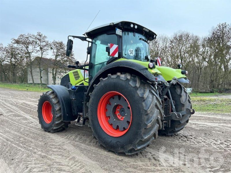 Claas Axion 810