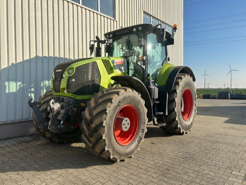 Claas Axion 870