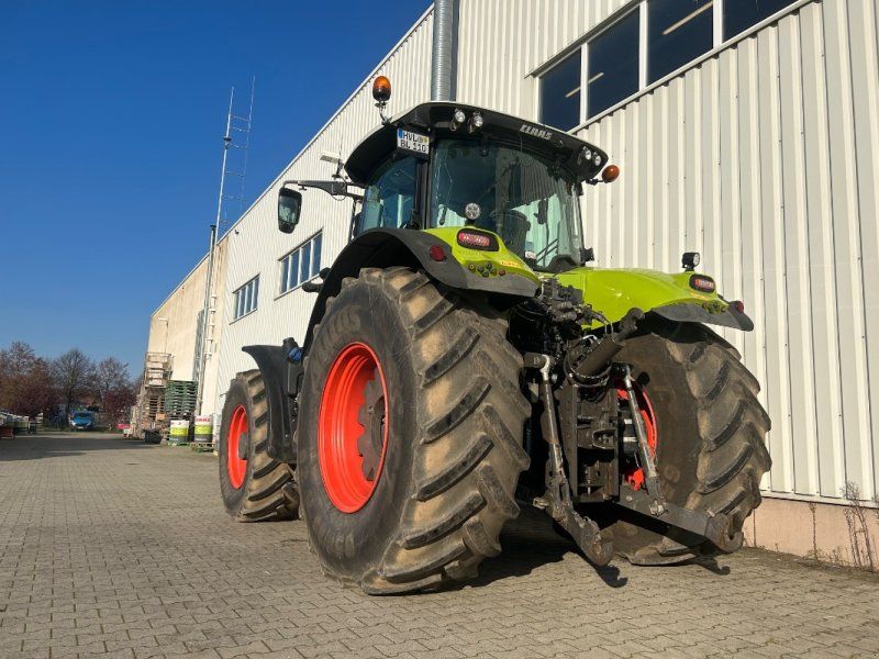 Claas Axion 870