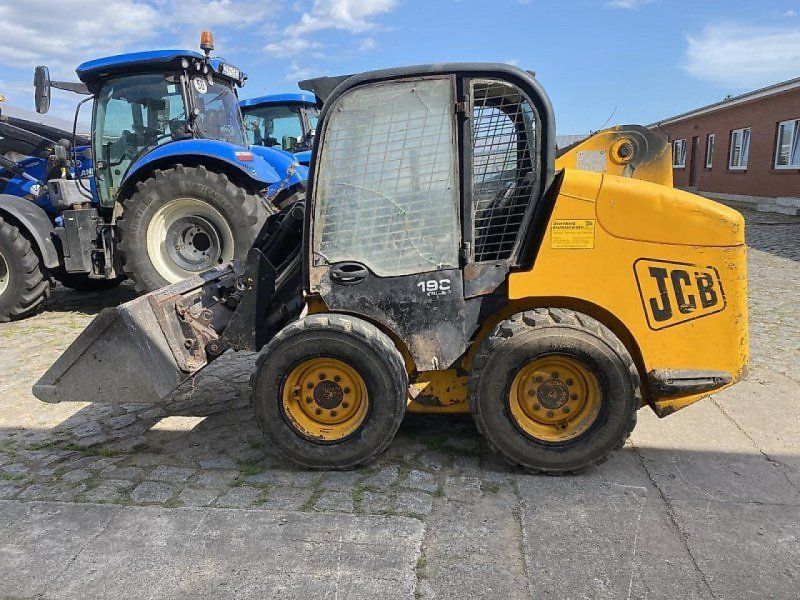 JCB Robot 190