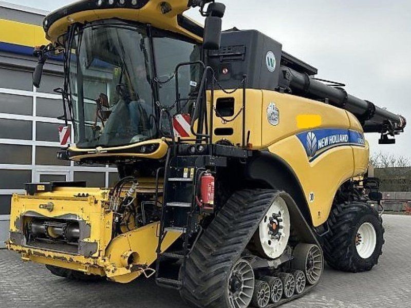 New Holland CR 10.90