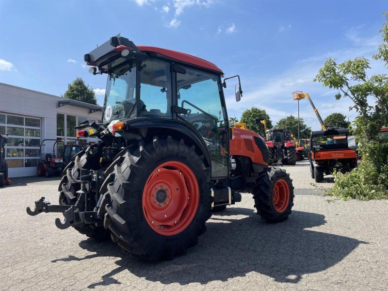 Kubota M5-072 Narrow