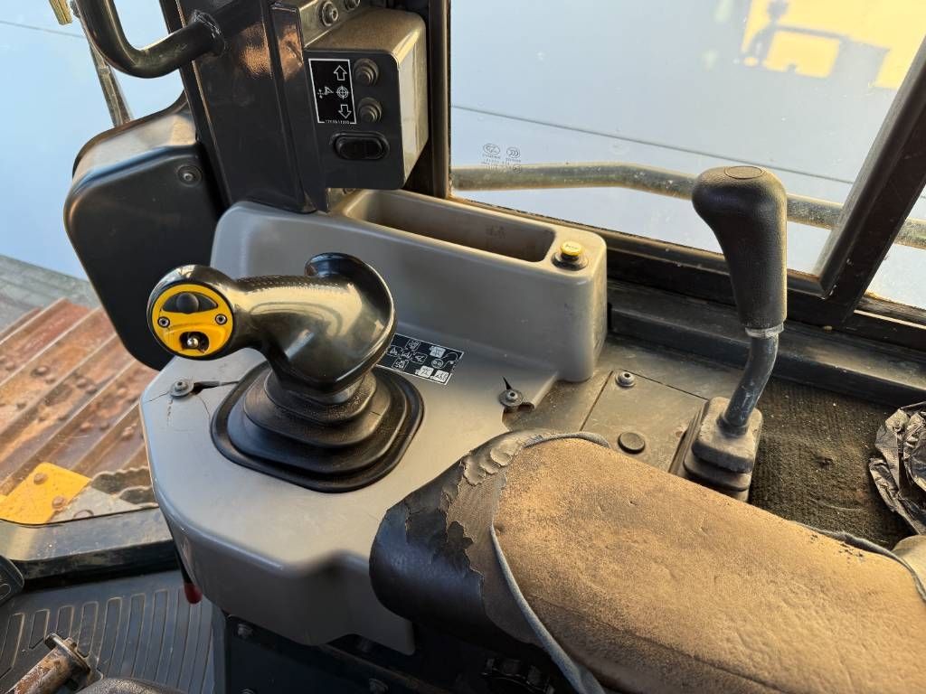 Komatsu D61PXi-24 - Topcon GPS / Ripper Valve / Camera