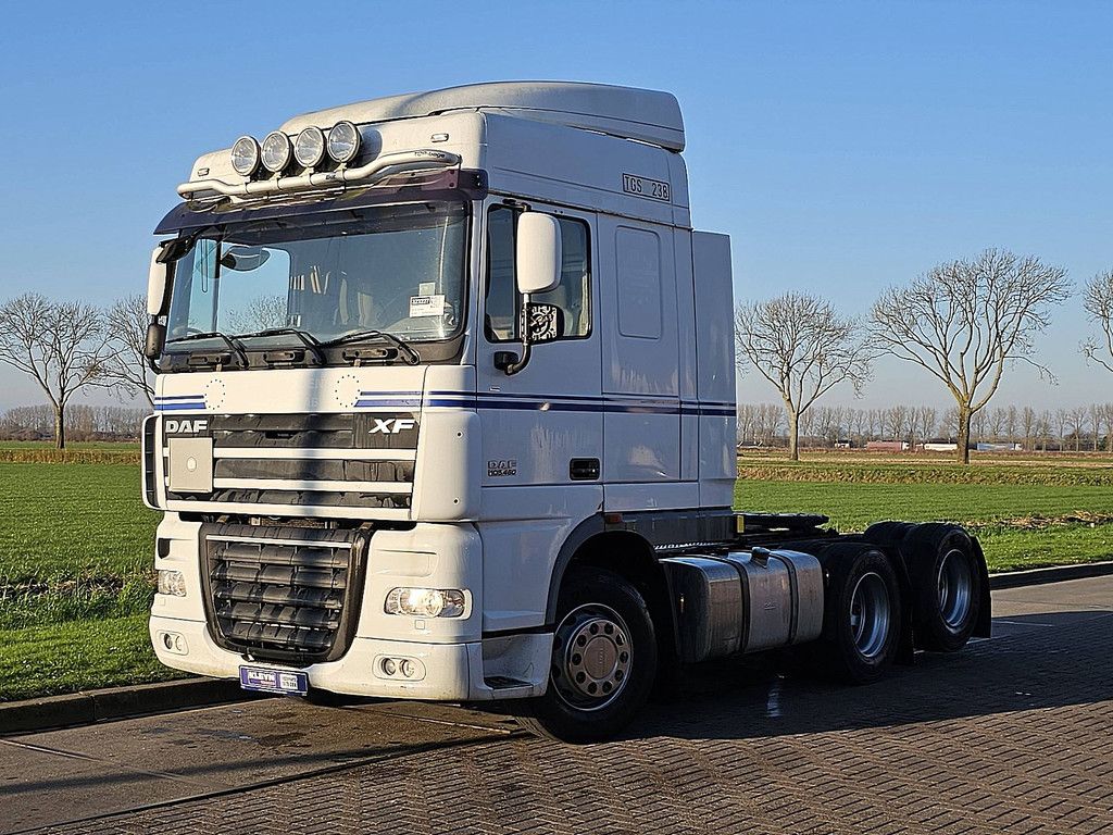 DAF XF 105.460 6x2 fts spacecab