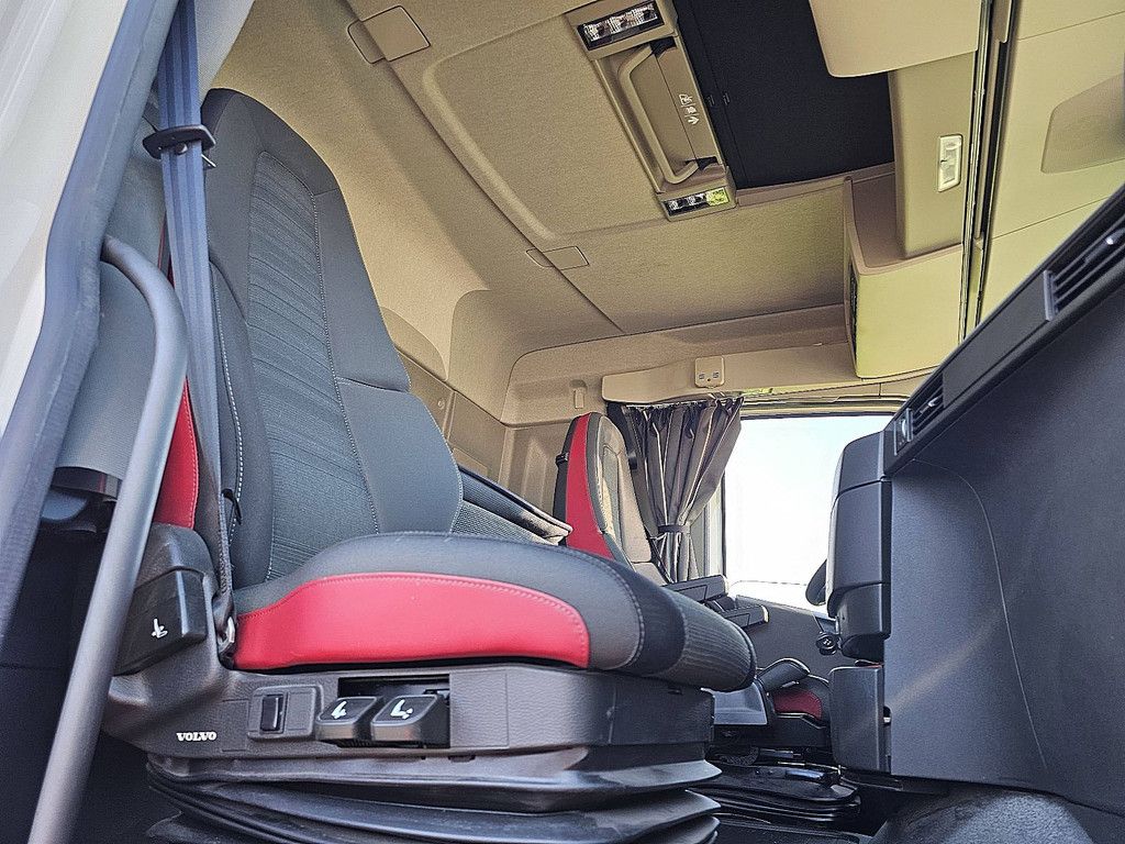 VOLVO FH 500 6x2 steered pto+hydr