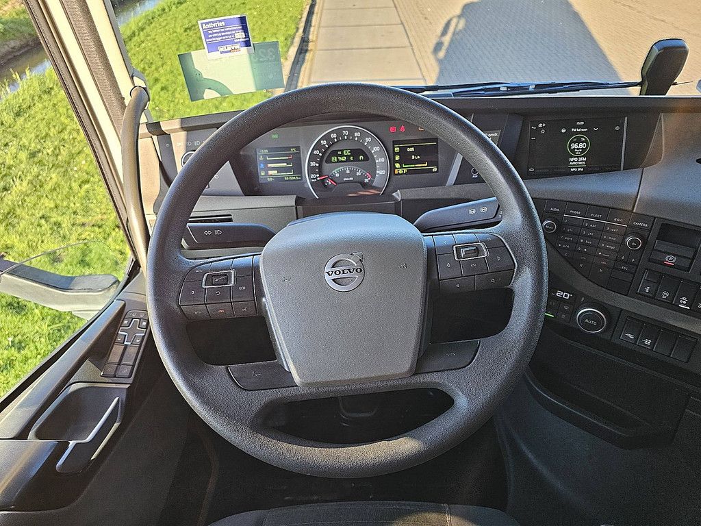 VOLVO FH 500 6x2 steered pto+hydr