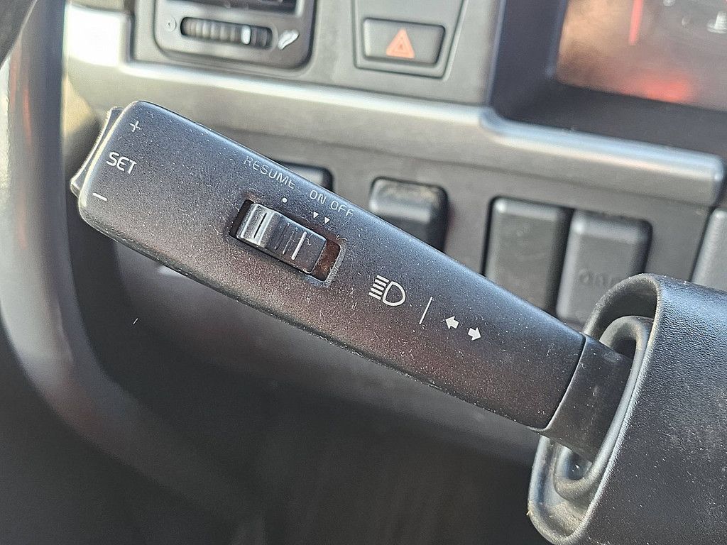 VOLVO FM 13.420 live stock animals