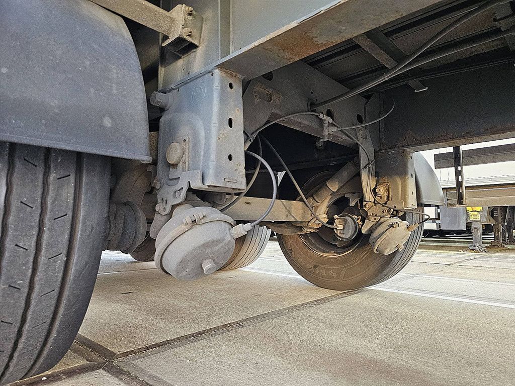 FRUEHAUF FST4FC HARD WOOD FL taillift bpw liftaxl