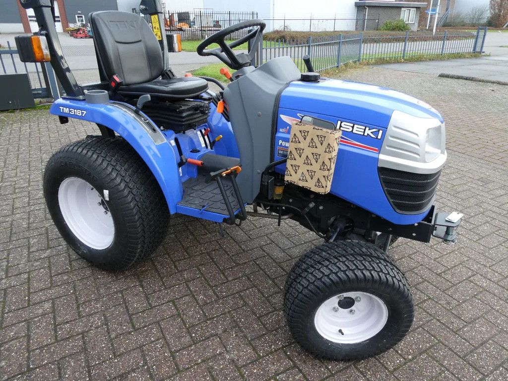 Iseki TM3187 4wd / 00129 Draaiuren / Extra Brede Gazonbanden