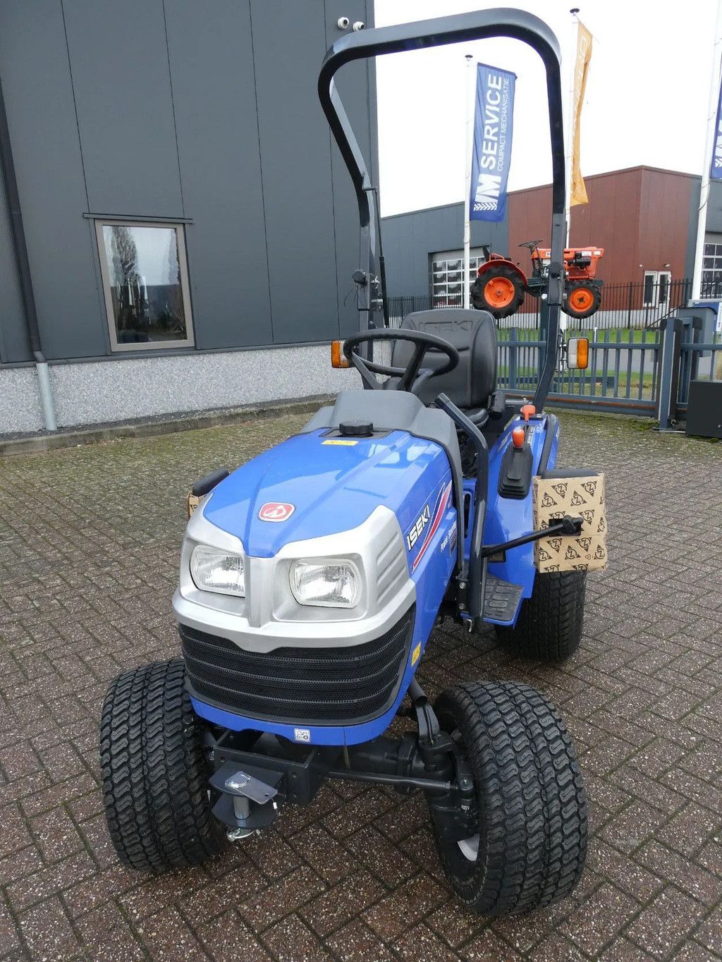 Iseki TM3187 4wd / 00129 Draaiuren / Extra Brede Gazonbanden