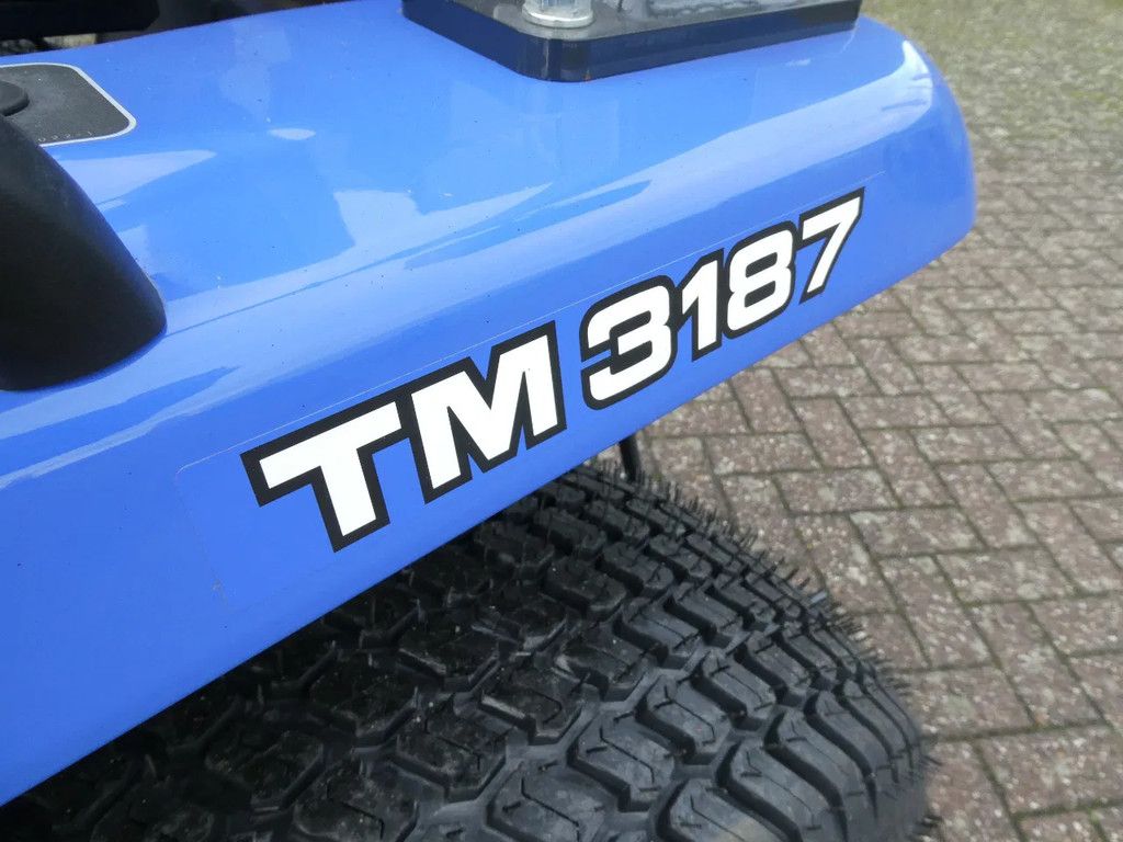 Iseki TM3187 4wd / 00129 Draaiuren / Extra Brede Gazonbanden