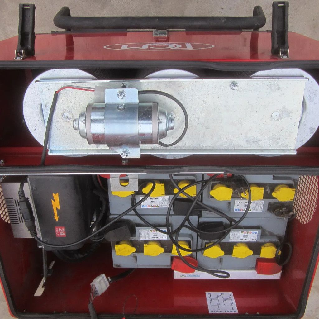 Overige Opzit veegmachine RCM Slalom.