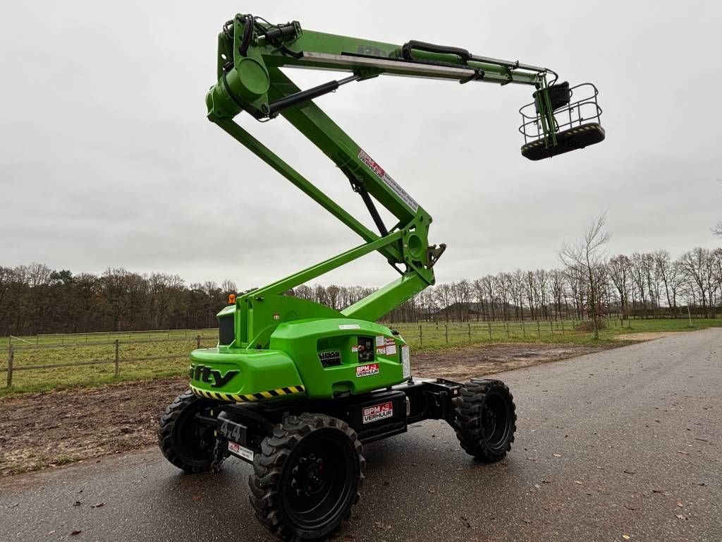 Niftylift HR 21 D 4x4 21m knikarmhoogwerker nifty diesel
