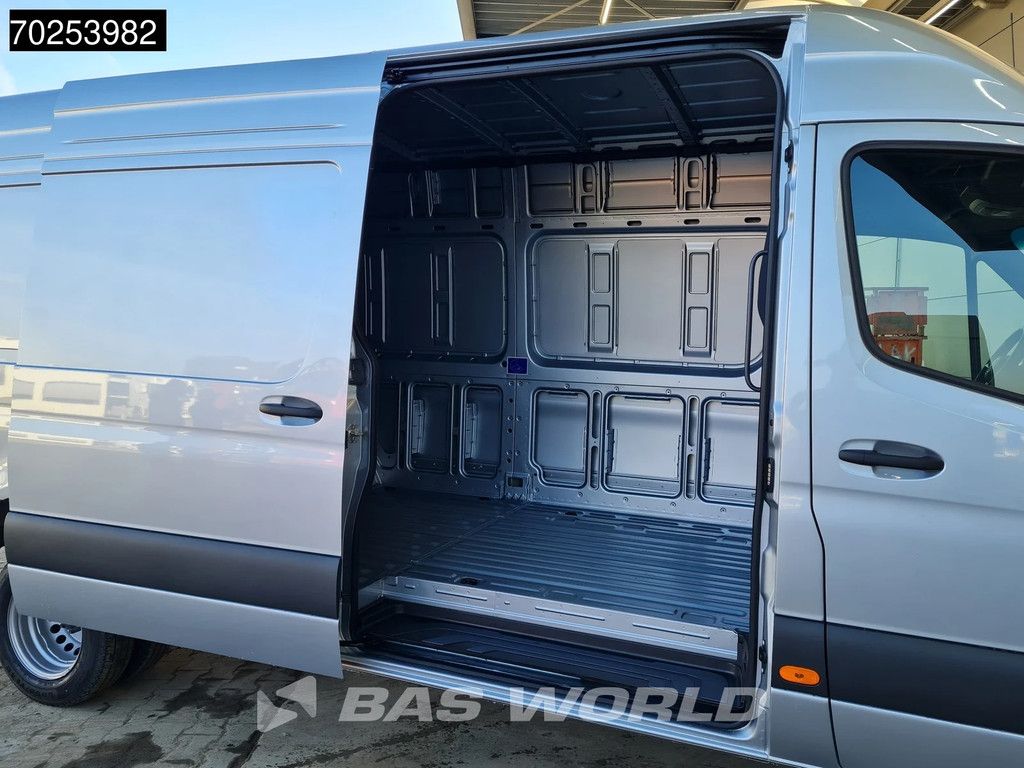 Mercedes Sprinter 519 CDI Automaat Dubbellucht L4H2 XXL 3500kg trekhaak ACC LED Camera Navi 16m3 A/C Towbar