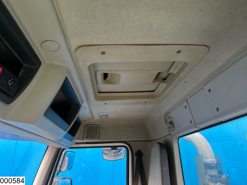 Renault Kerax 410 Dxi 8x4, EURO4, Cifa, 9m3, Remote