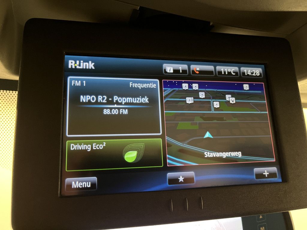 Renault Master 2.3 dCi 130 PK Bakwagen / Oprijplaat / Meubelbak / Euro 6 / Airco / Cruise Control / Camera / Navigatie