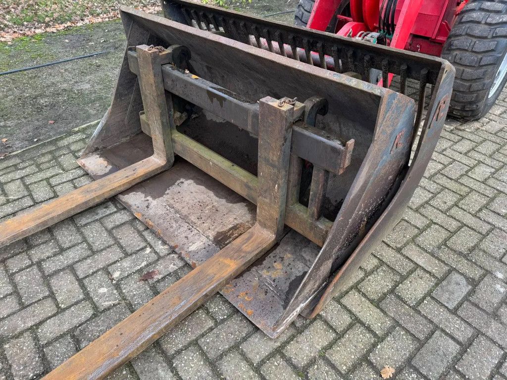 Schäffer 5070 Shovel loader