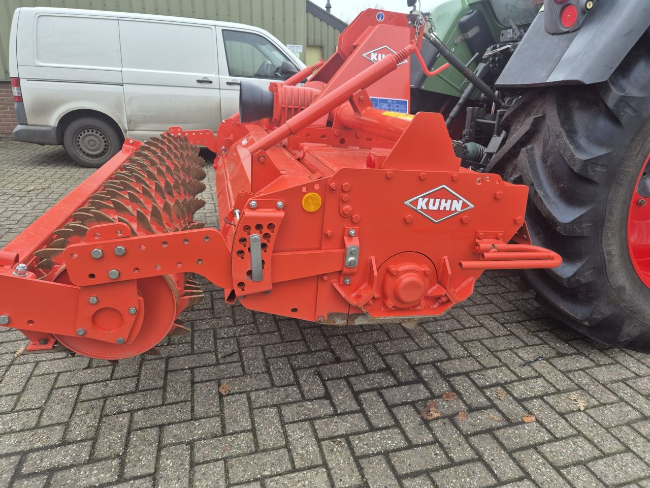 Kuhn frees packerrol