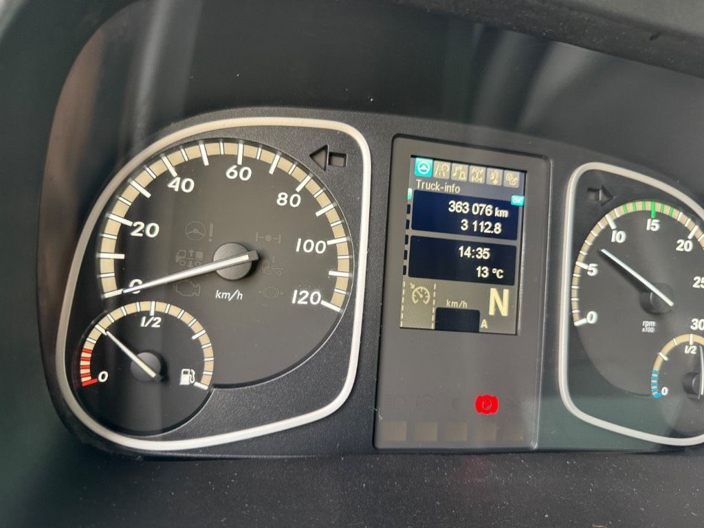 Mercedes-Benz Atego 816