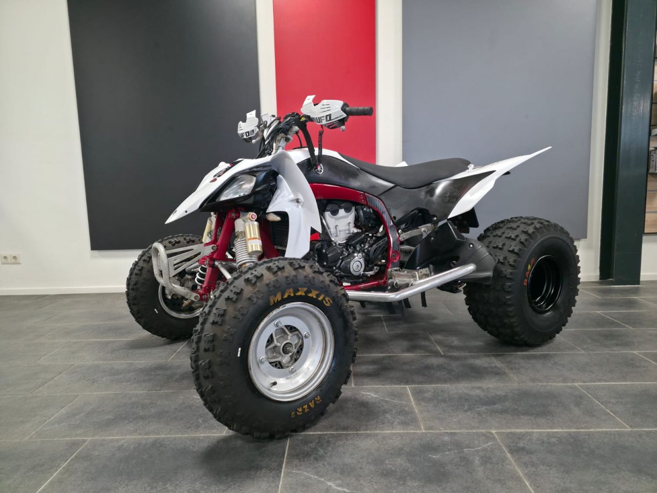 Yamaha YFZ450R (EFI) met NL Autokenteken
