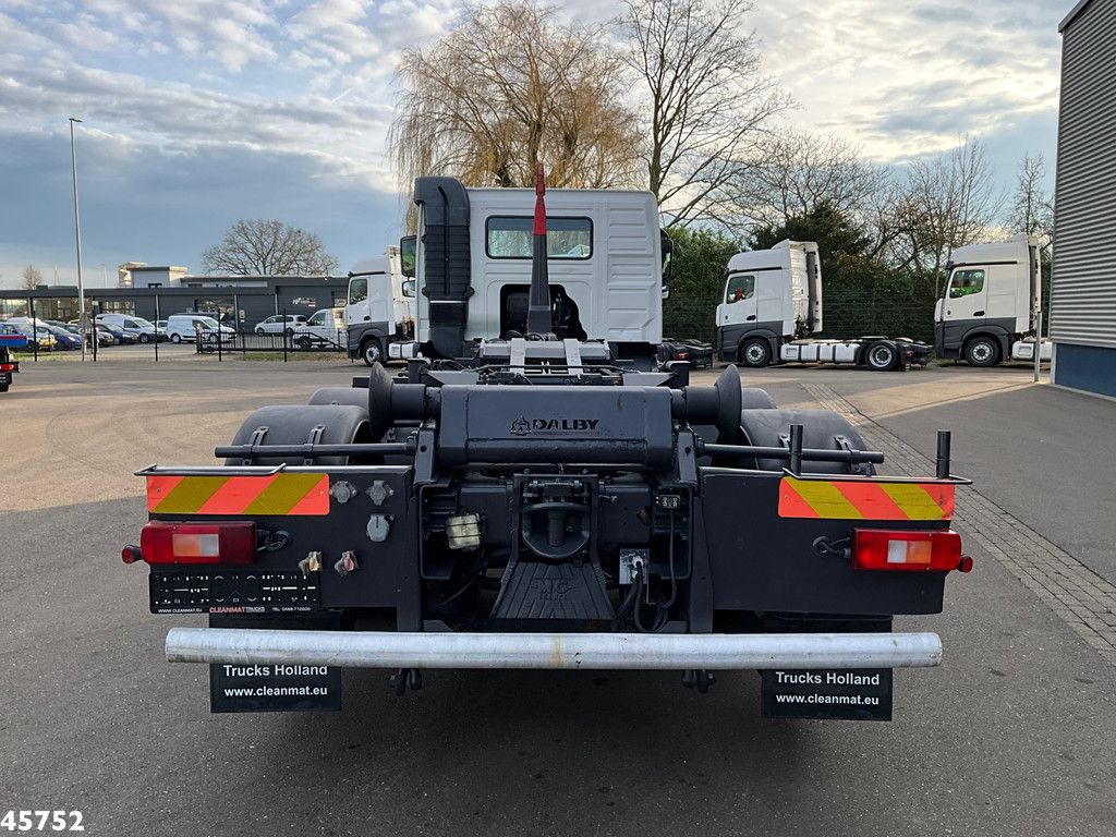 Volvo FM 410 6x2 haakarmsysteem