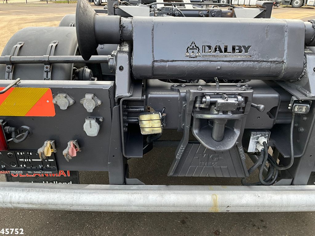 Volvo FM 410 6x2 haakarmsysteem