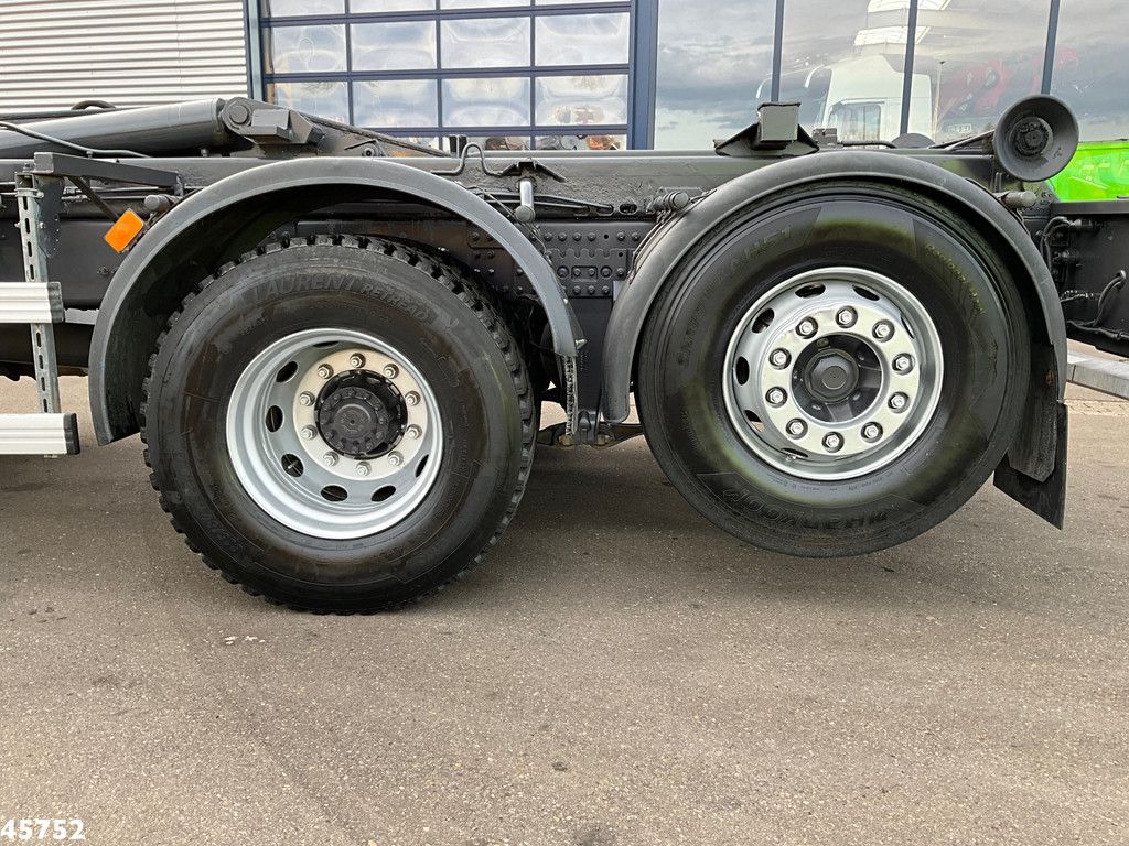 Volvo FM 410 6x2 haakarmsysteem