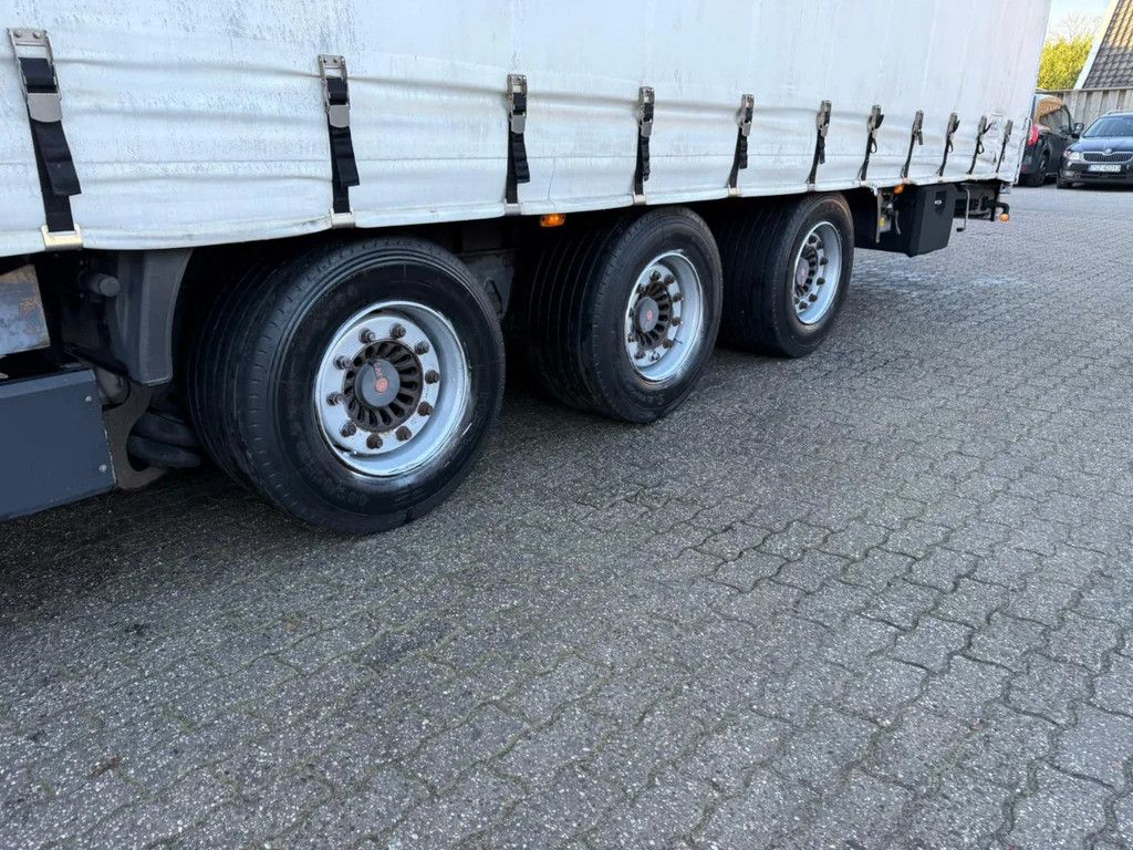 Humbaur MEGA Schuifzeilen/Schuifdak Liftas SAFAPK 05-02-2026