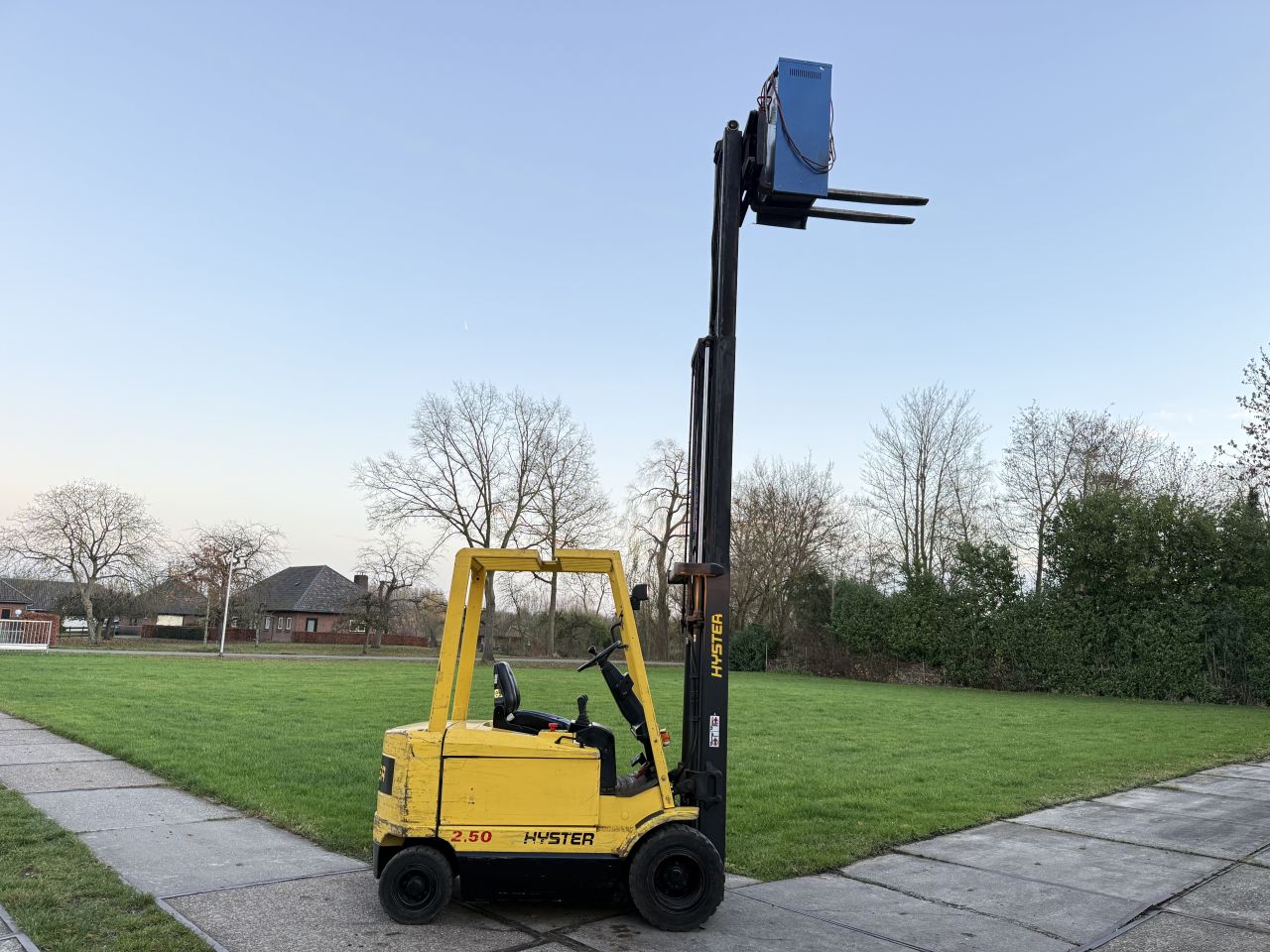 Hyster 2.5 tonner elektr triplex 5M Freelift Sideshift