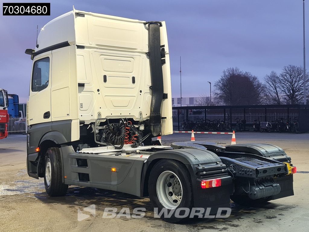 Mercedes Actros 1845 4X2 GigaSpace Retarder MirrorCam Navi Euro 6