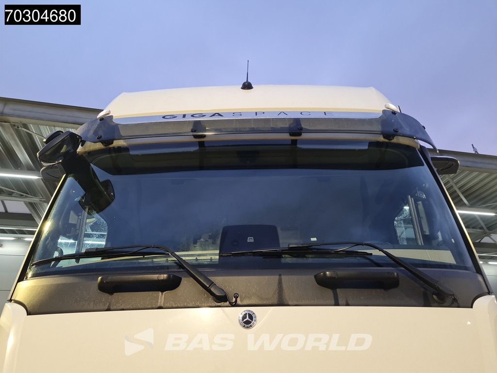 Mercedes Actros 1845 4X2 GigaSpace Retarder MirrorCam Navi Euro 6