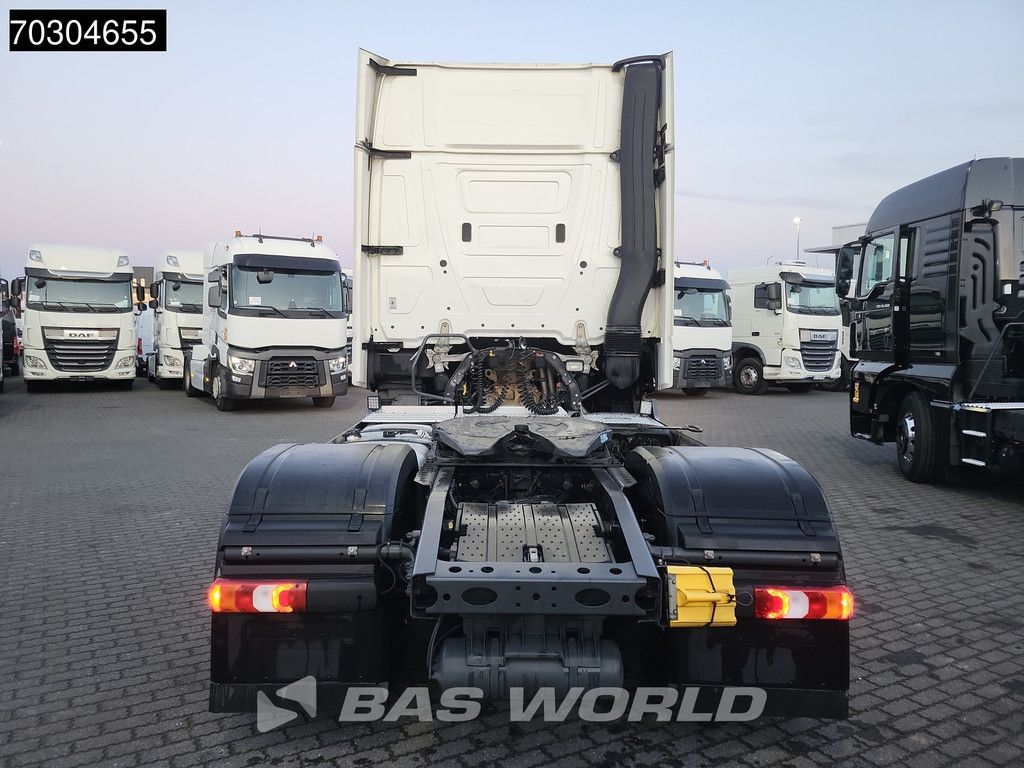 Mercedes Actros 1845 4X2 GigaSpace Retarder MirrorCam Navi Euro 6