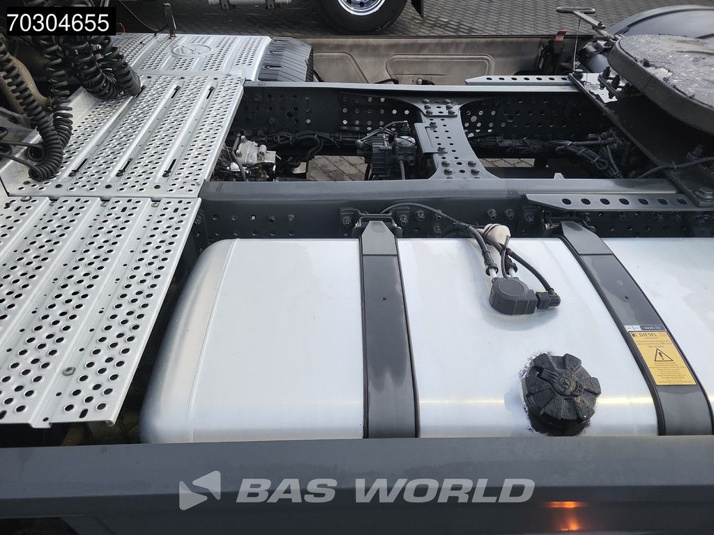 Mercedes Actros 1845 4X2 GigaSpace Retarder MirrorCam Navi Euro 6