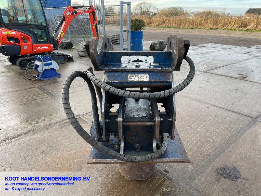 Saes HST 055 cw 30 13 tm 18 tons machine