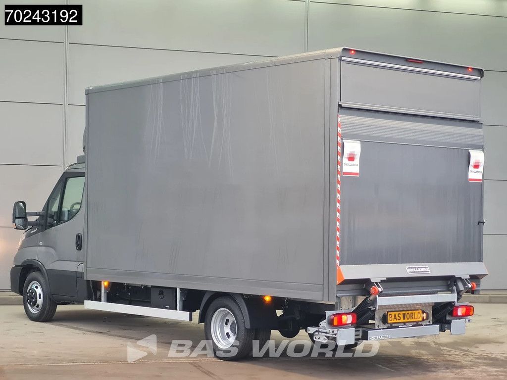 Iveco Daily 35C18 3.0L Automaat 180PK 1000KG Laadklep Zijdeur 2025-Model Bakwagen Dubbellucht ACC LED Navi Airco D'Hollandia 3,5t Trekgewicht Euro6 Meubelbak Koffer 21m3 A/C