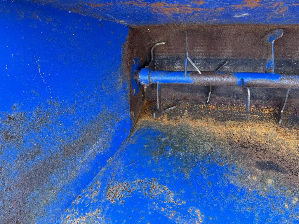 AP DETECH 1800 T instrooibak Zaagselstrooier Instrooimachine Zaagsel DETECH 1800 T instrooibak Zaagselstrooier Instrooimachine Zaagsel