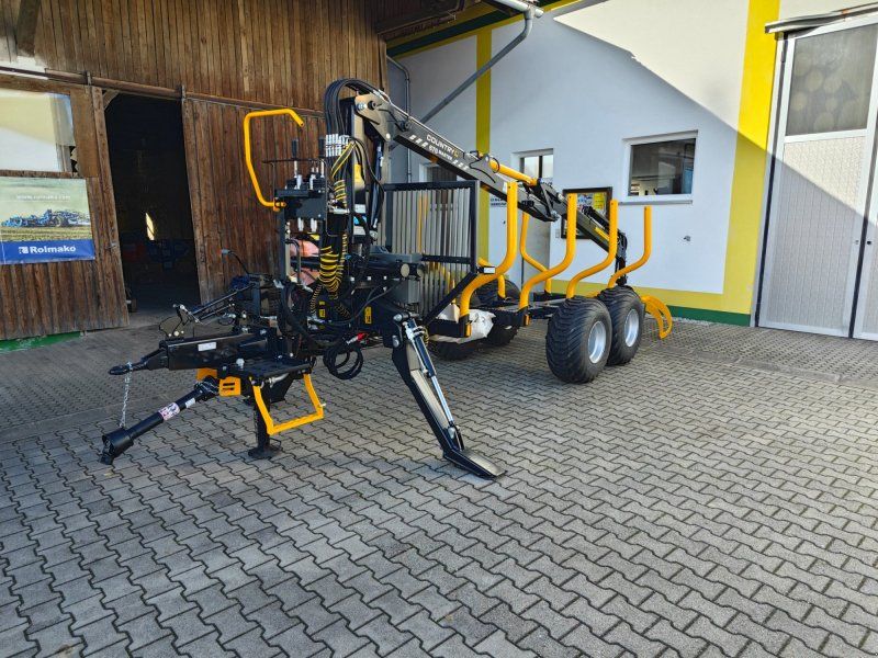 Country 70S 670 Kran Rückwagen